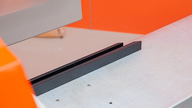 Extended guide bar